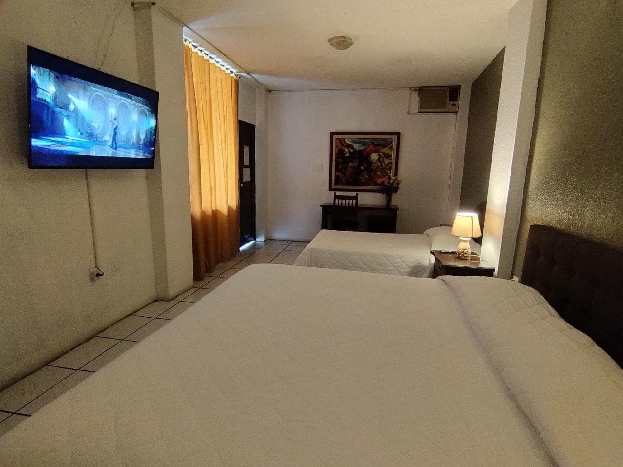 Hotel Puerta Del Sol سانتو دومينغو دا لوس كولورادوس المظهر الخارجي الصورة
