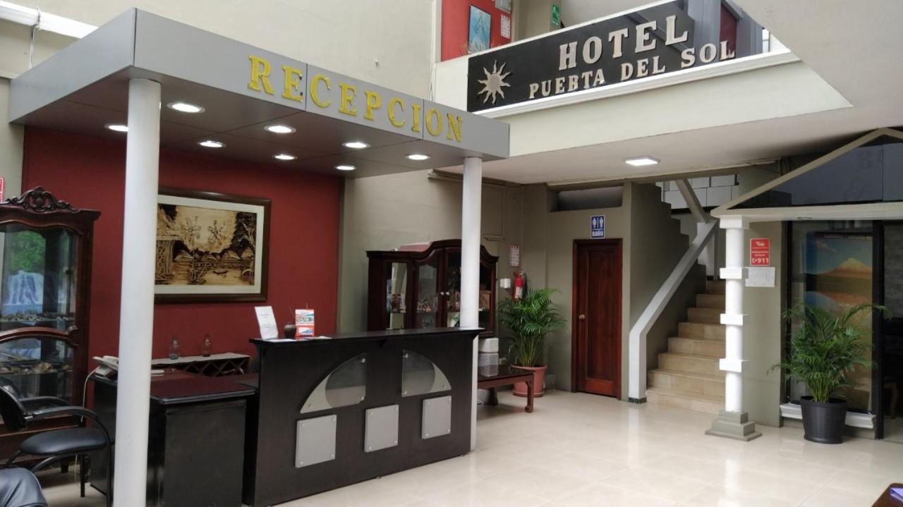 Hotel Puerta Del Sol سانتو دومينغو دا لوس كولورادوس المظهر الخارجي الصورة